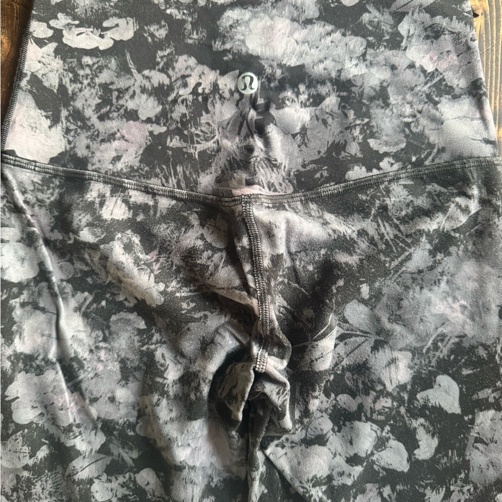 lululemon athletica align Gray Patterned Leggings - Picture 3 of 5